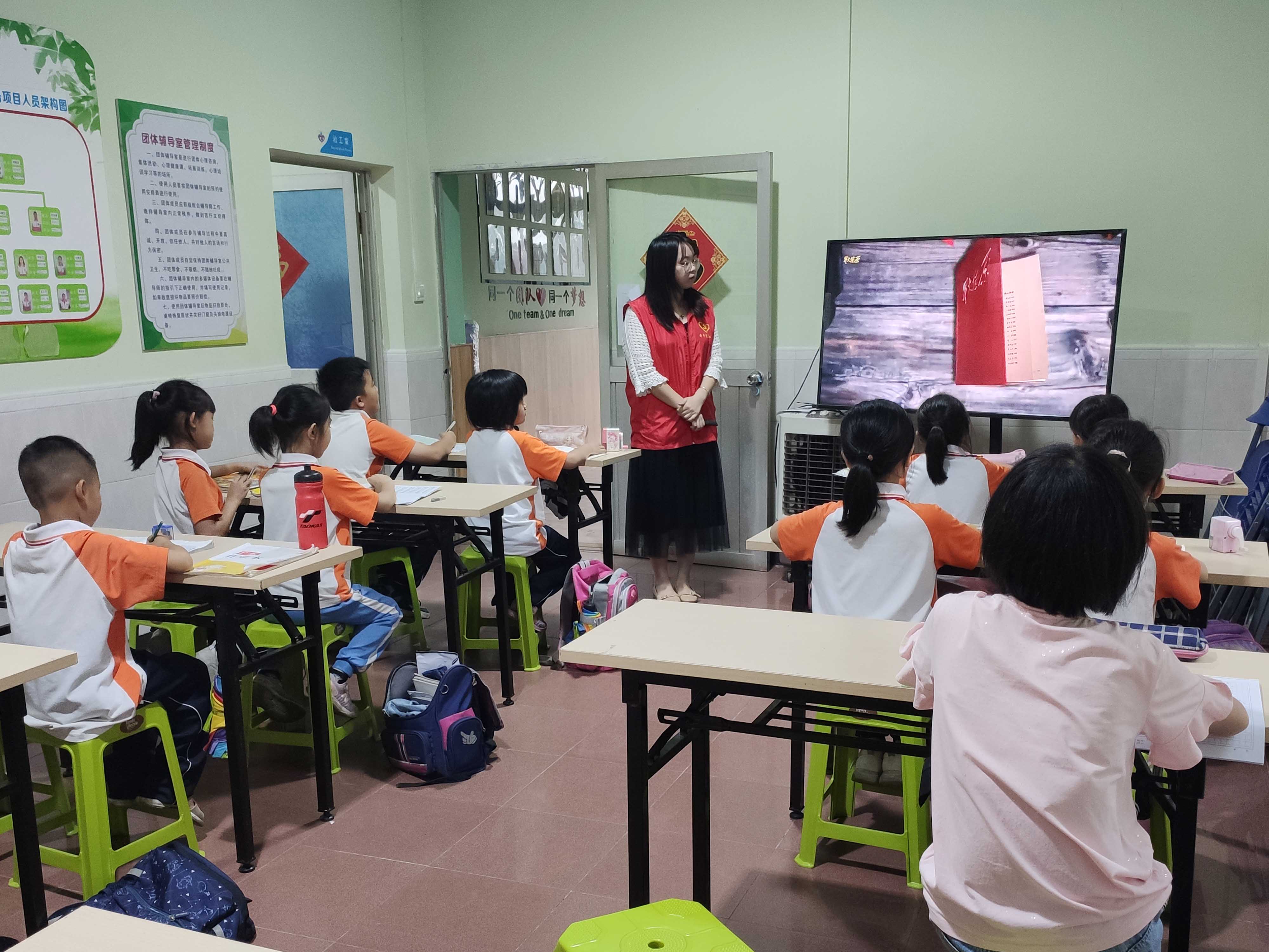 《永不熄灭的精神火炬》 (1).jpg