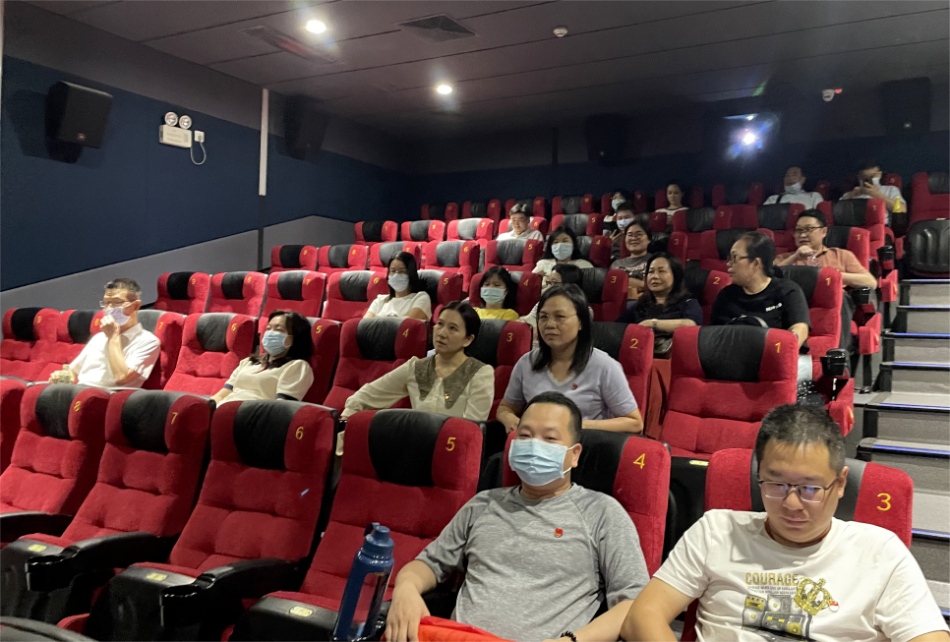  传承红色基因——海棠直播
政数局开展《暴风》观影活动_4