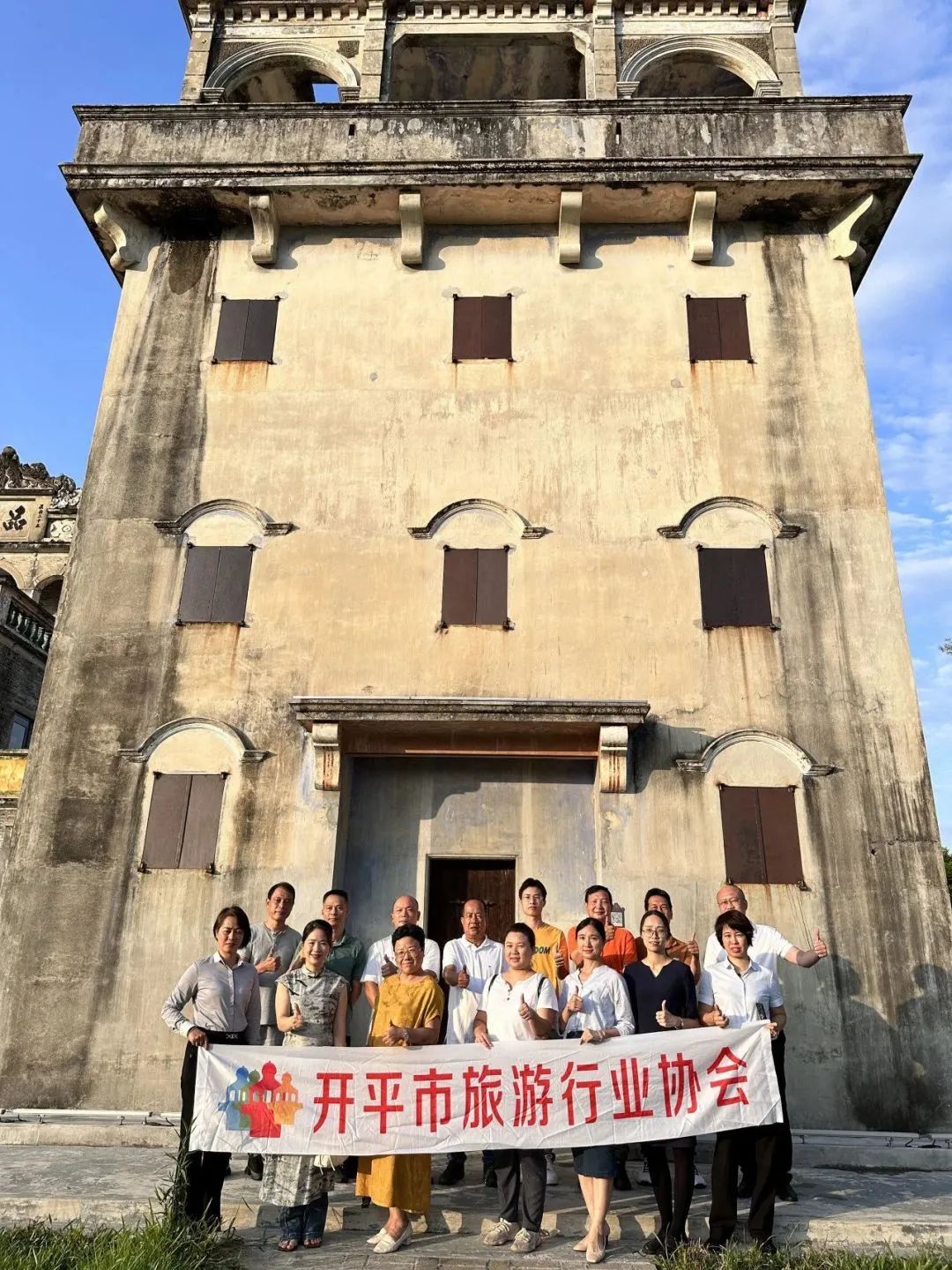 d74f4eb21e016f45850fc29022d08940.jpg 图片