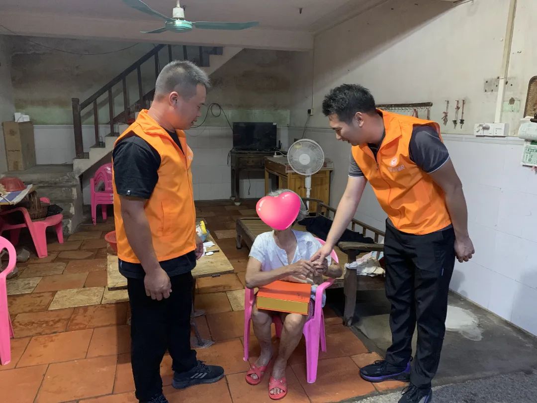 8e96a8ad2c47551ffd2737ab46df562.jpg 图片