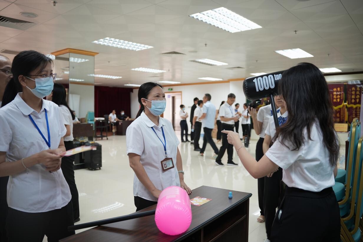欢聚中秋佳节 政银共谱未来--海棠直播
政务服务数据管理局举办党建、团建、工会共建活动_4