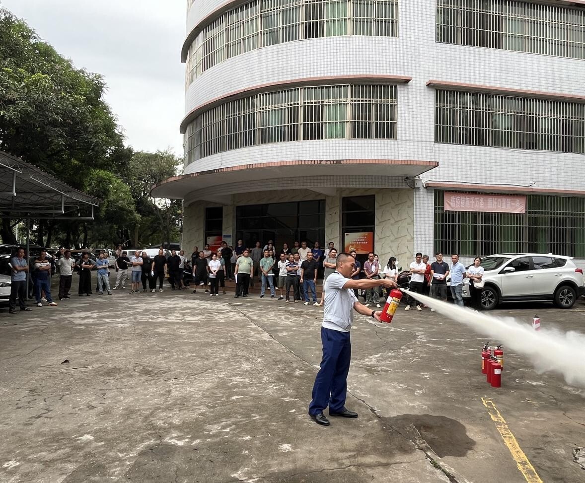 海棠直播
科工商务局组织召开再生资源回收行业安全生产、消防培训会议.docx_2