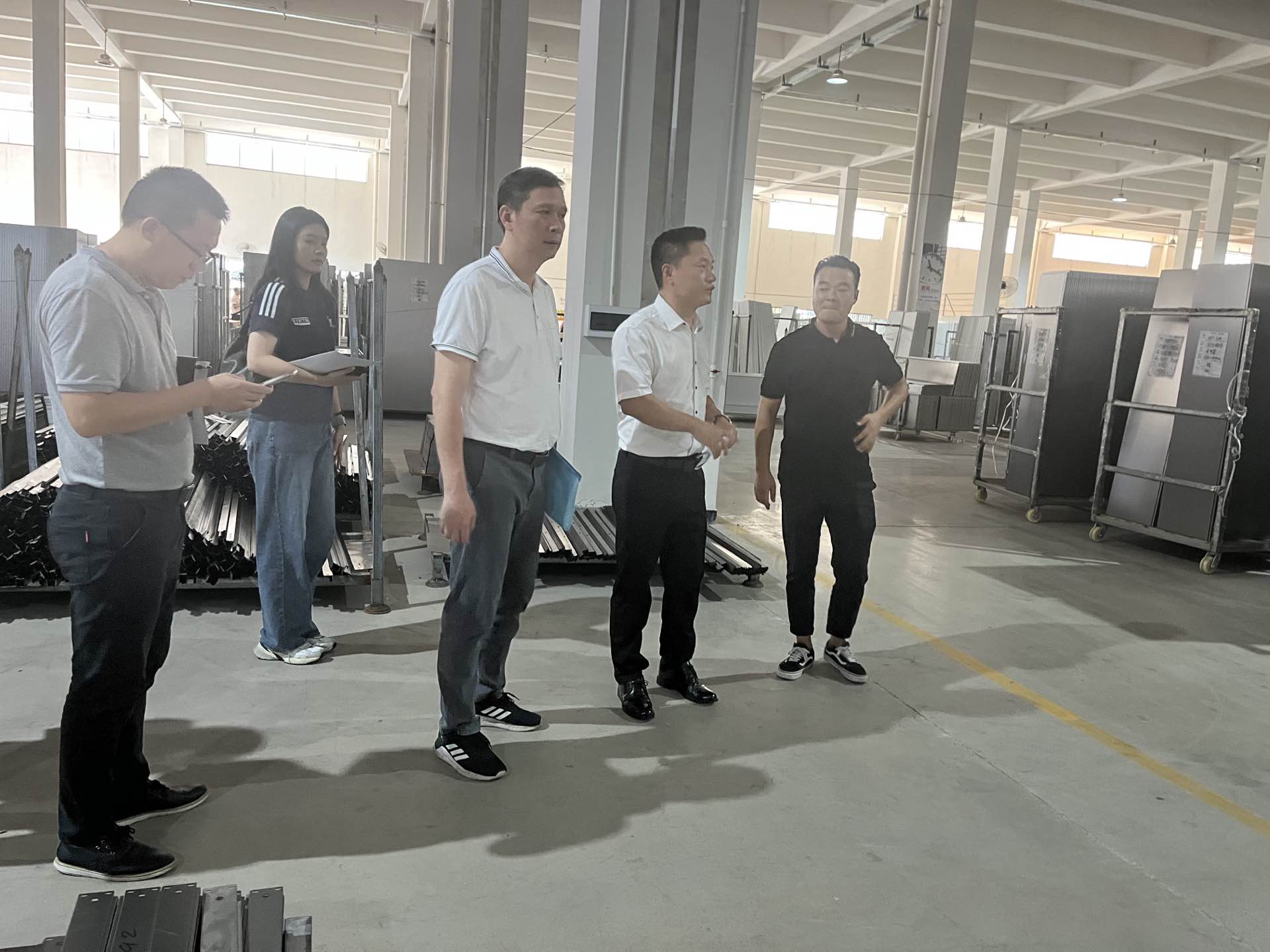 海棠直播
科工商务局开展高处防坠落作业督导工作情况简报.wps_2