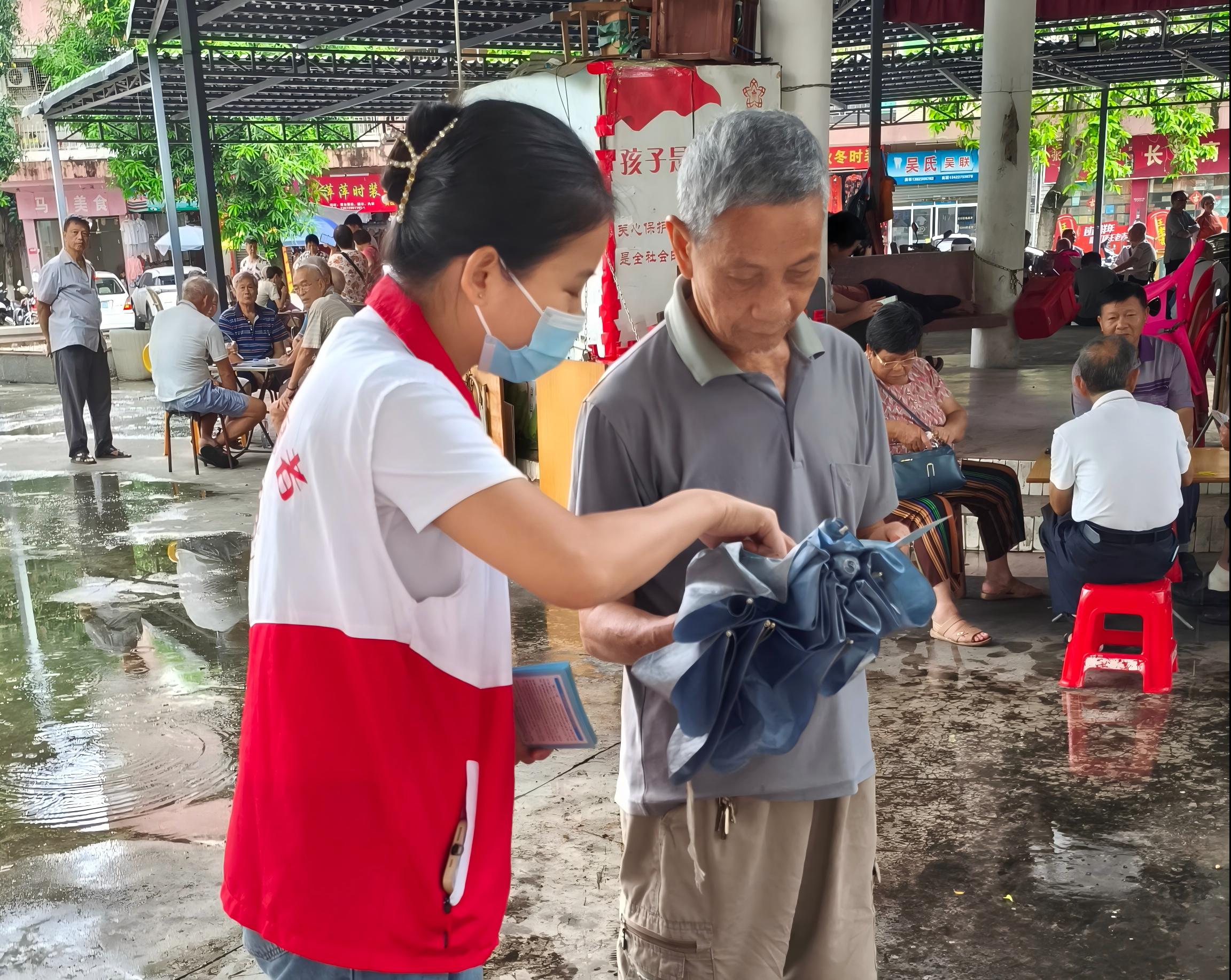 海棠直播
救助管理站开放日活动图片 (4).jpg