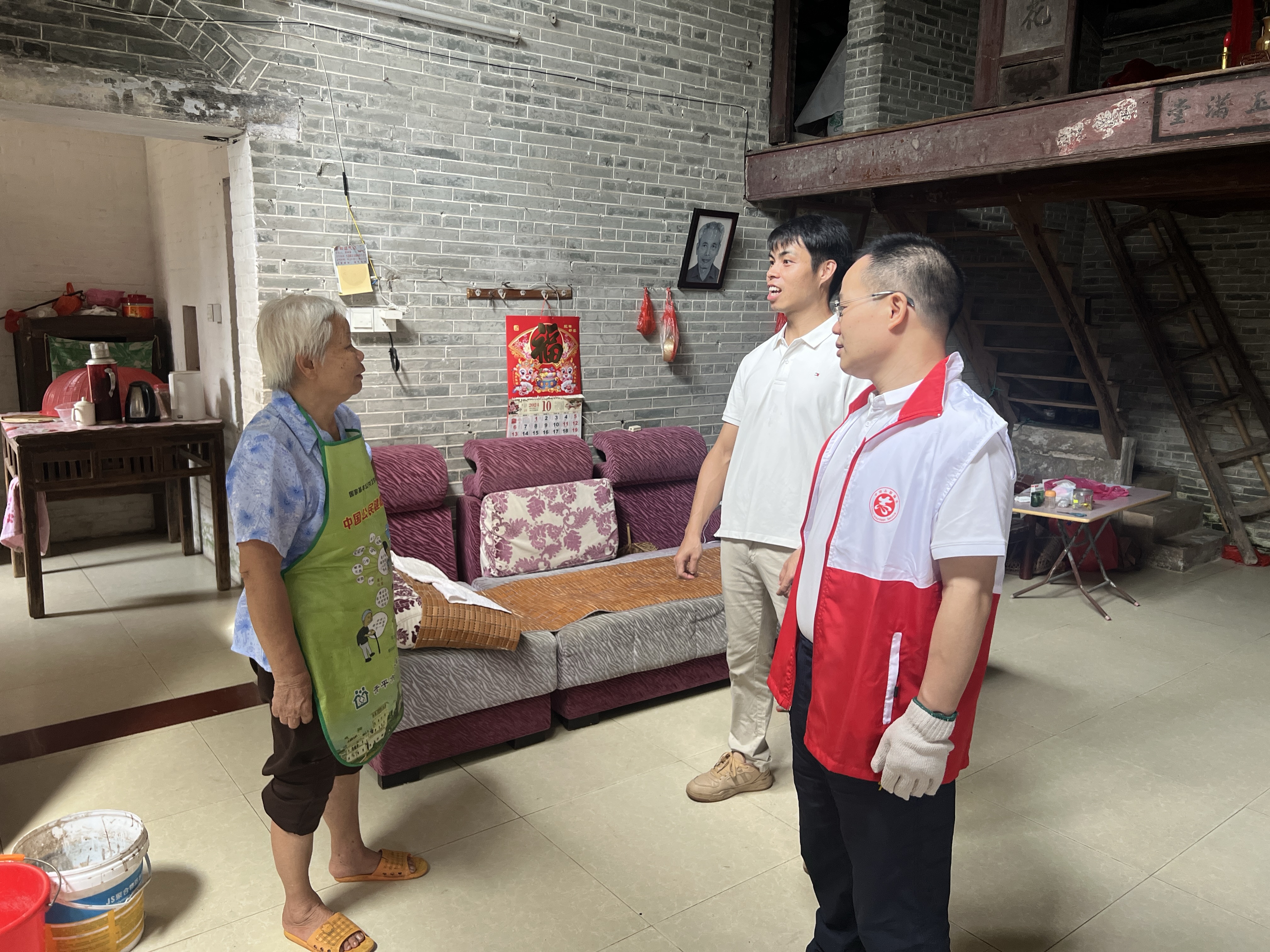 防疫责任扛在肩 国企冲锋在“疫”线——市直国企党工委在“两热”防控中彰显担当作为