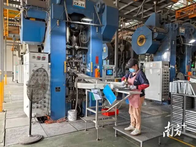 国家级专精特新“小巨人”企业宏佳新材料科技有限公司,专业研发生产合金软磁粉末和合金软磁磁粉芯。 受访者 供图 图片