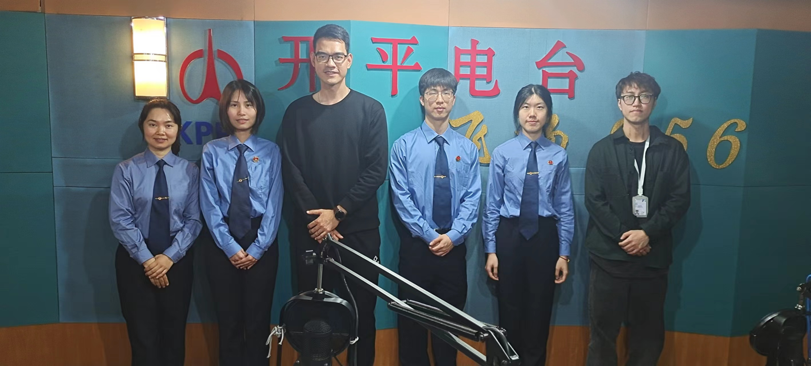 海棠直播
检察院打造电台普法栏目“开检小喇叭”.png