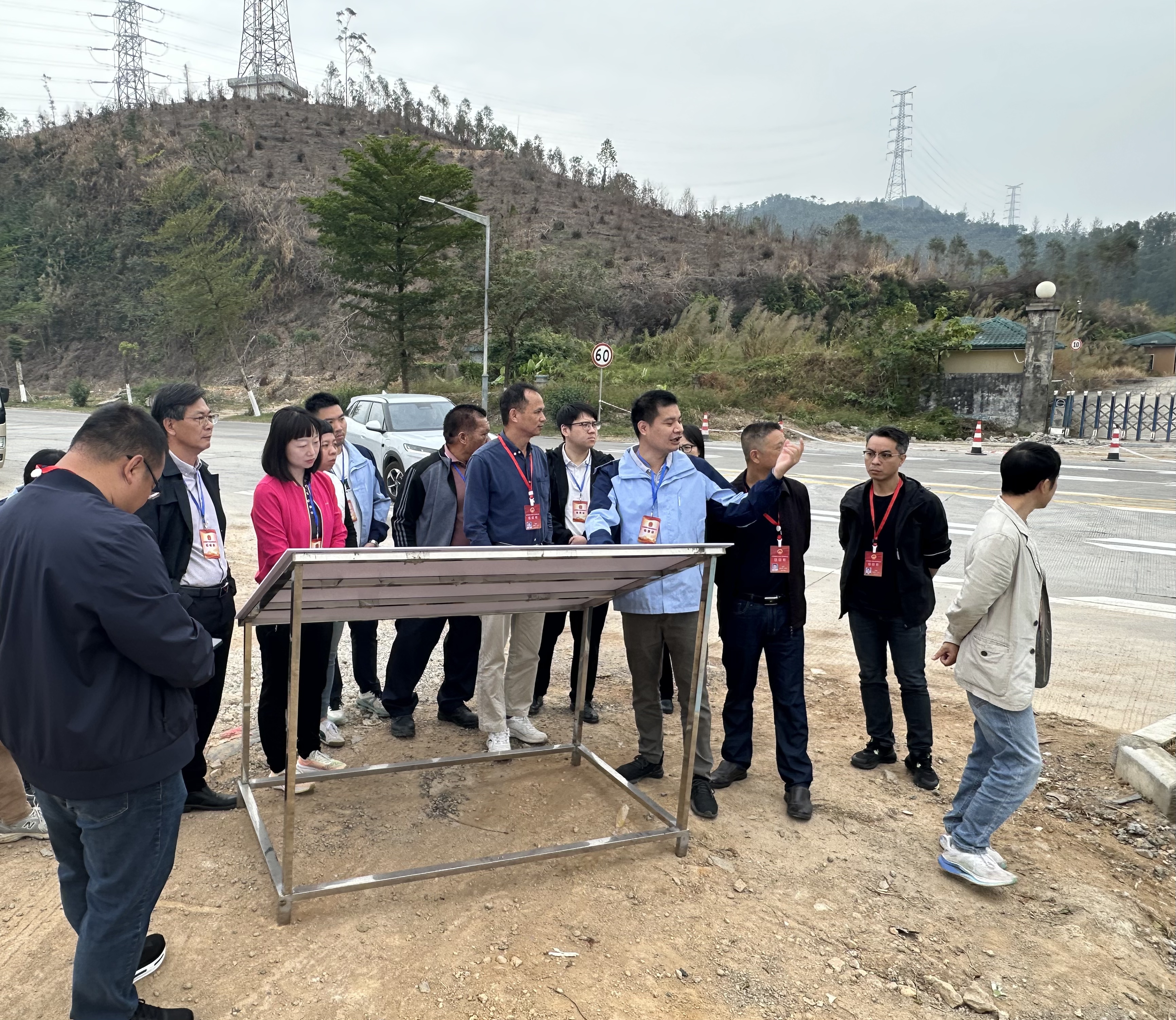 实地察民生，建言促发展——金鸡镇组织开展“两代表一委员”视察活动