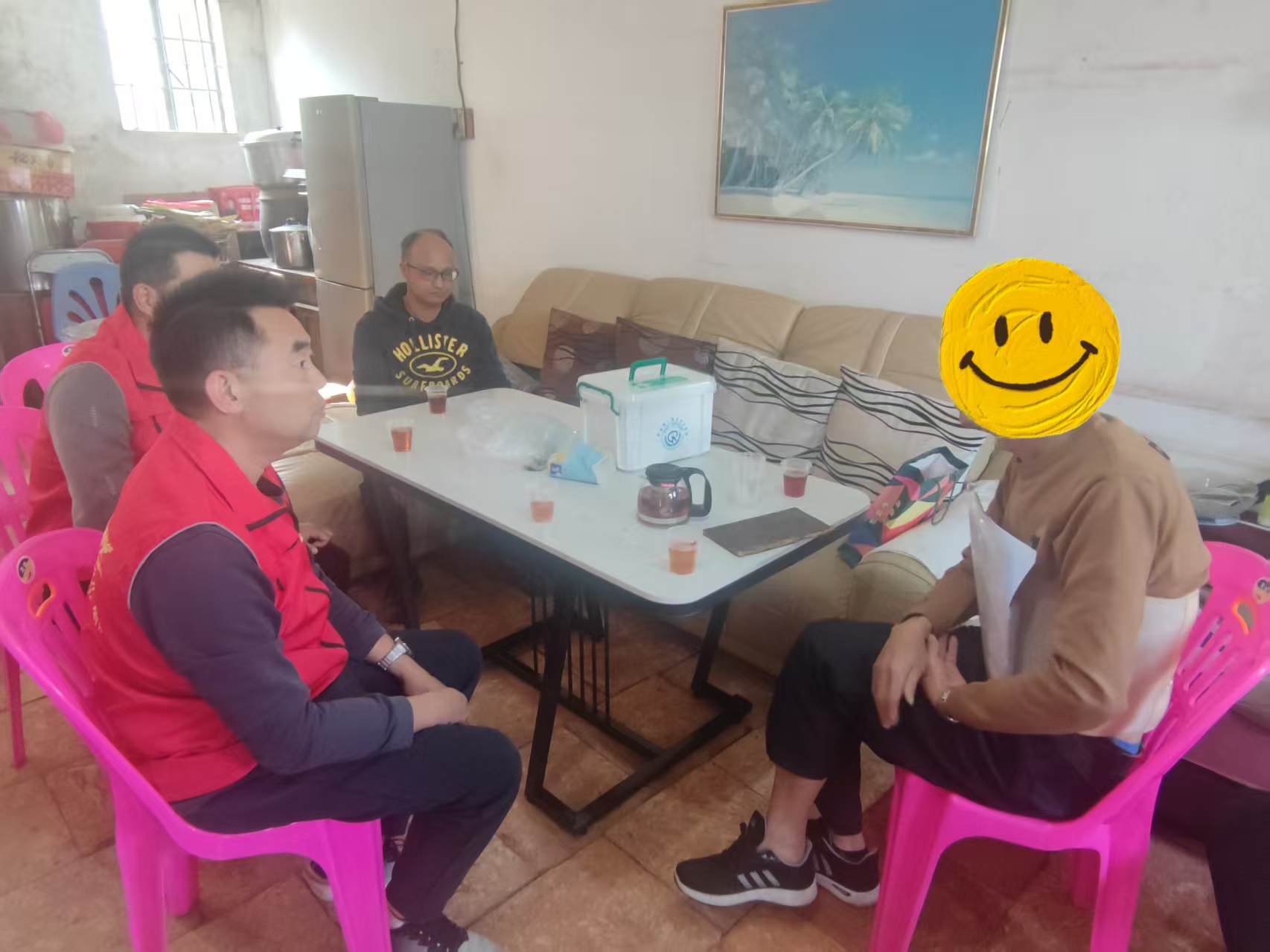 赤坎镇真情帮扶患病老兵 应急救助解燃眉之急