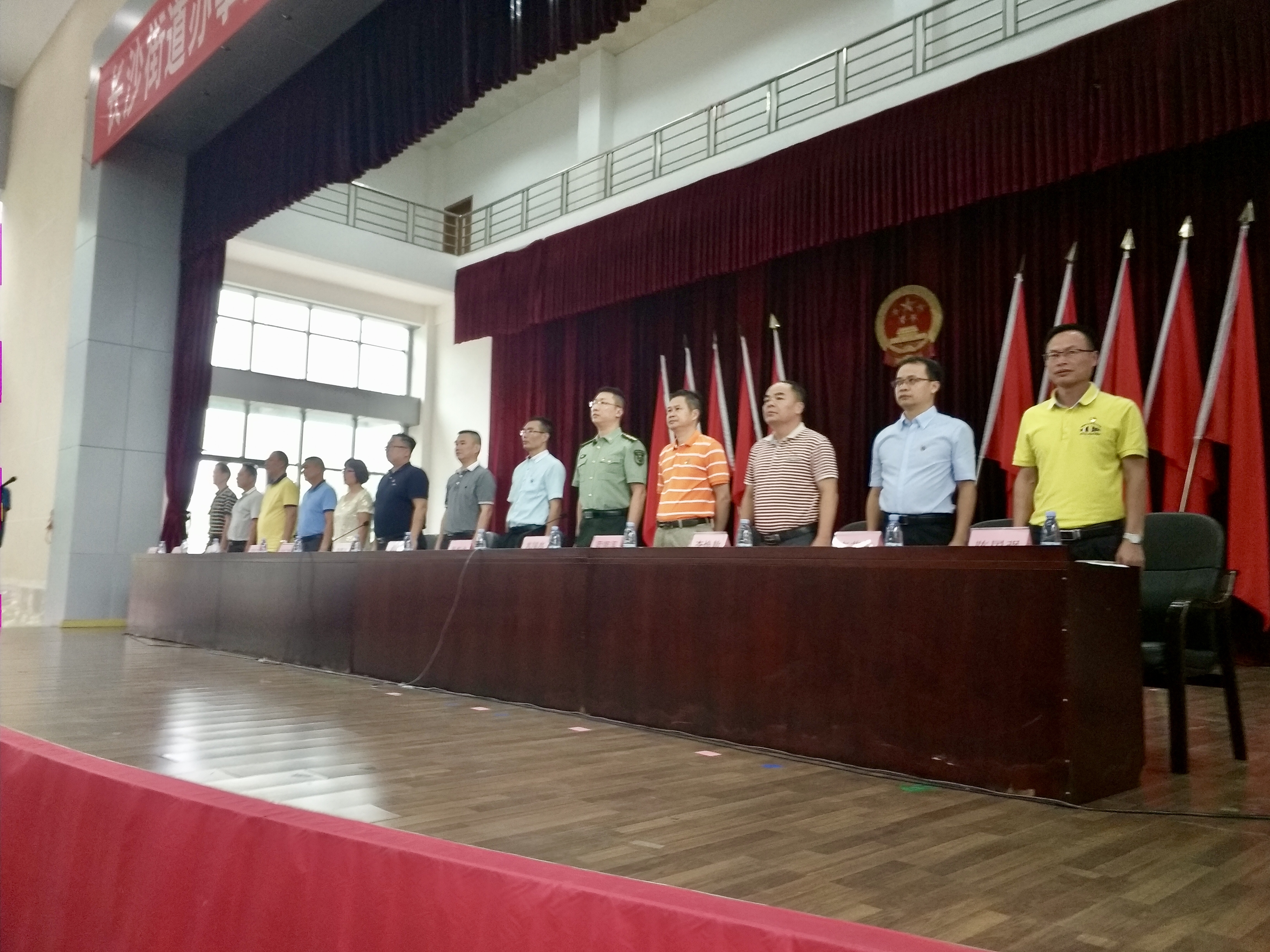 全体班子.jpg 全体班子.jpg